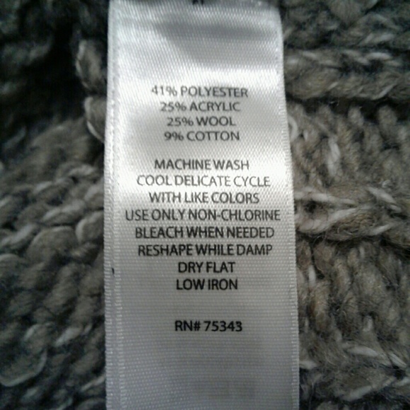 Kaisely Sweater - Picture 6 of 7